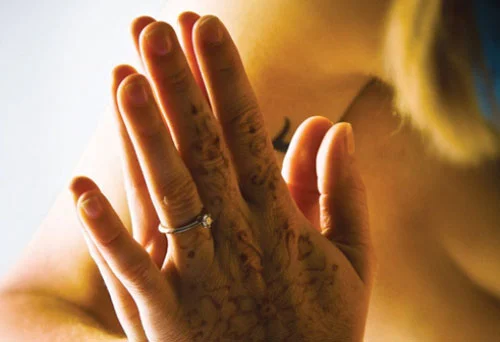 Anjali-Mudra-prayer-position