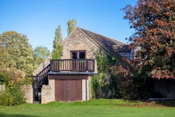 Smaller_Tranquillity-and-Insight-Retreat-in-Oxfordshire-47-768x512